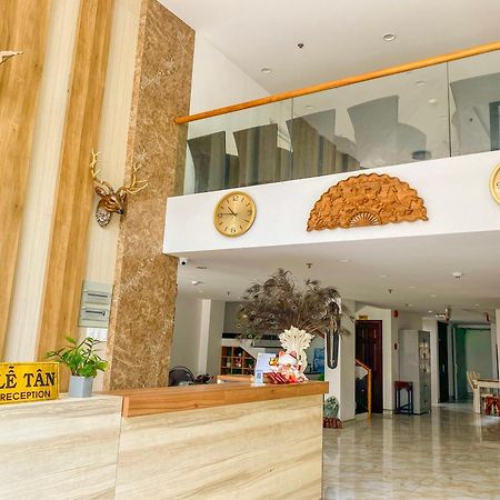 Hotel Khach San Trung Hieu Vung Tau Esterno foto