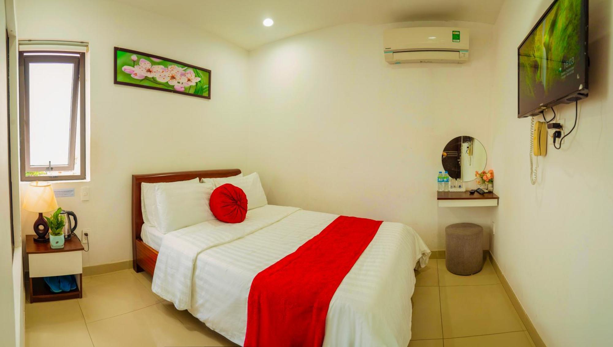 Hotel Khach San Trung Hieu Vung Tau Esterno foto
