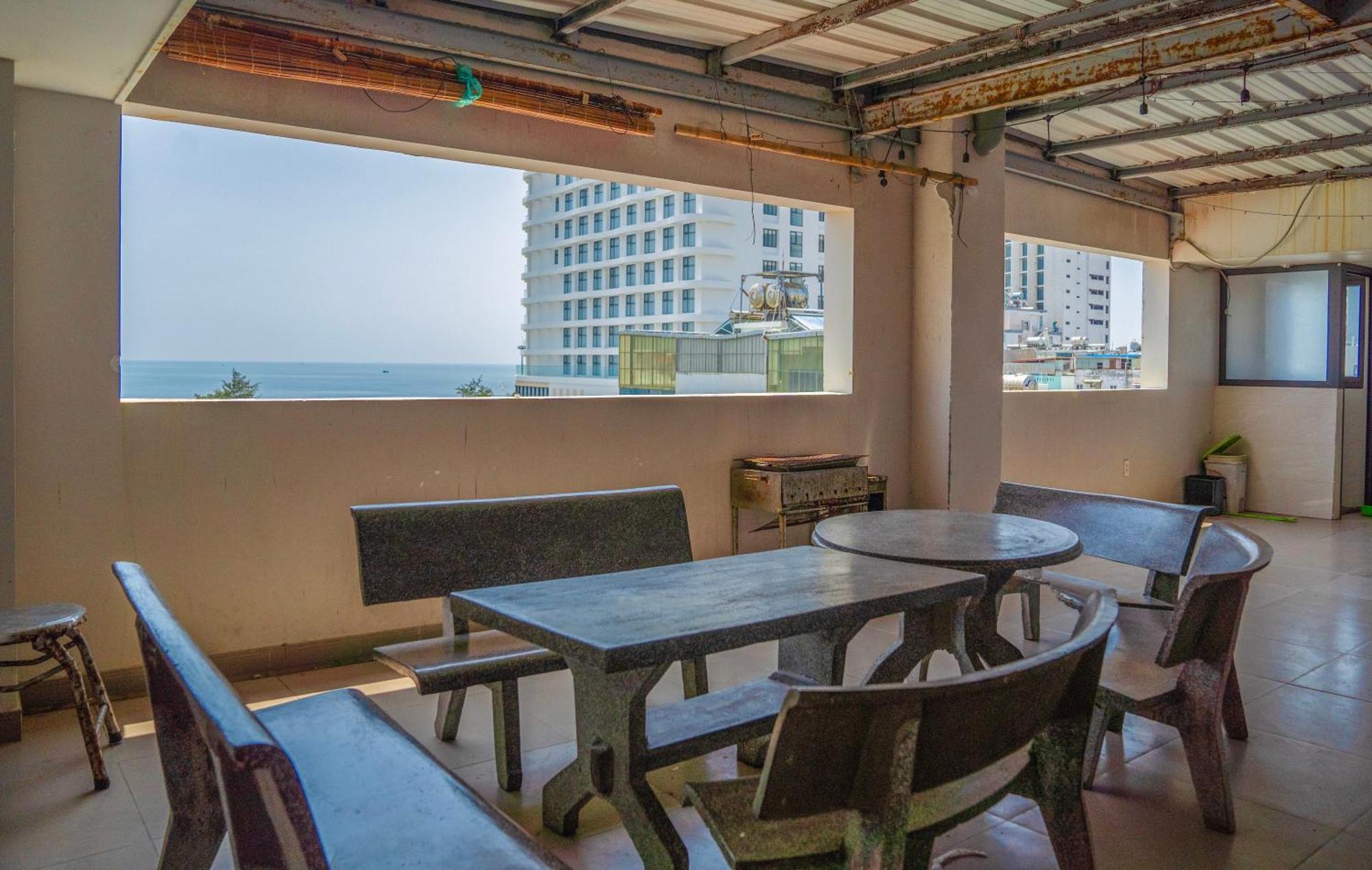 Hotel Khach San Trung Hieu Vung Tau Esterno foto