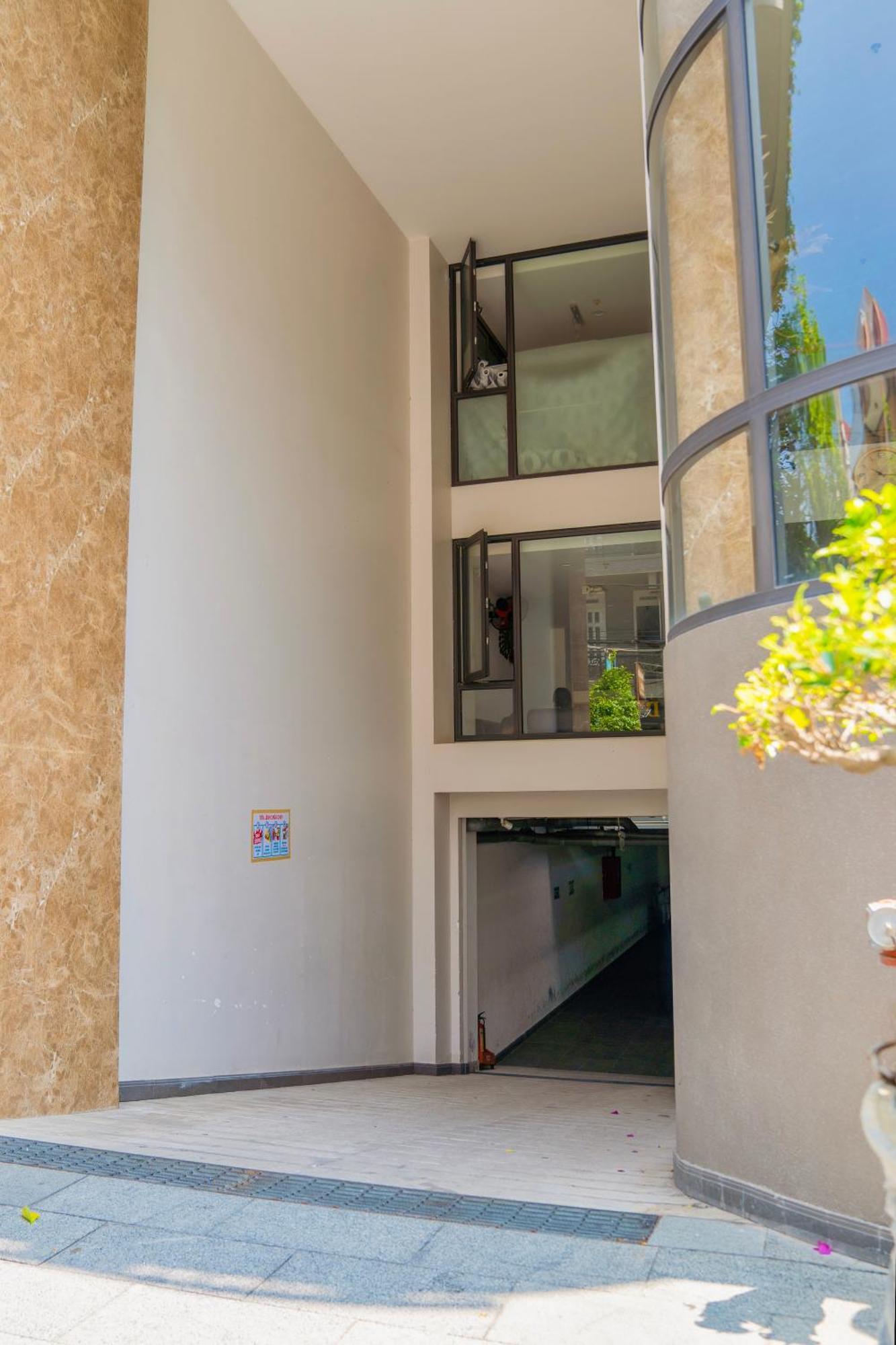 Hotel Khach San Trung Hieu Vung Tau Esterno foto