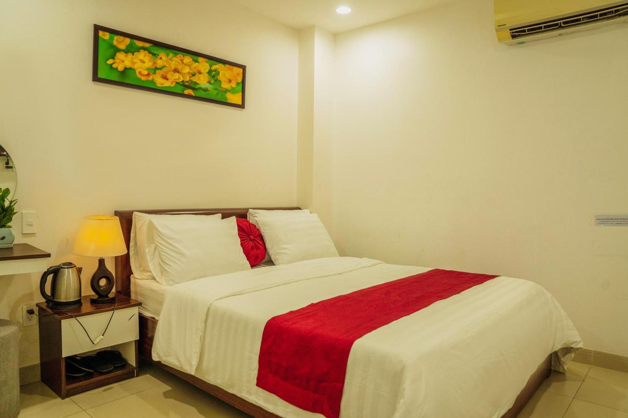 Hotel Khach San Trung Hieu Vung Tau Esterno foto